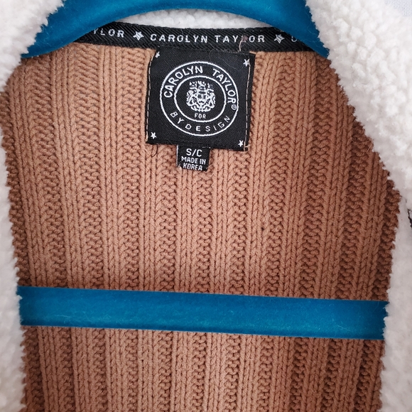 Women's Carolyn Taylor Faux Suede & Knit Vest - Picture 5 of 5